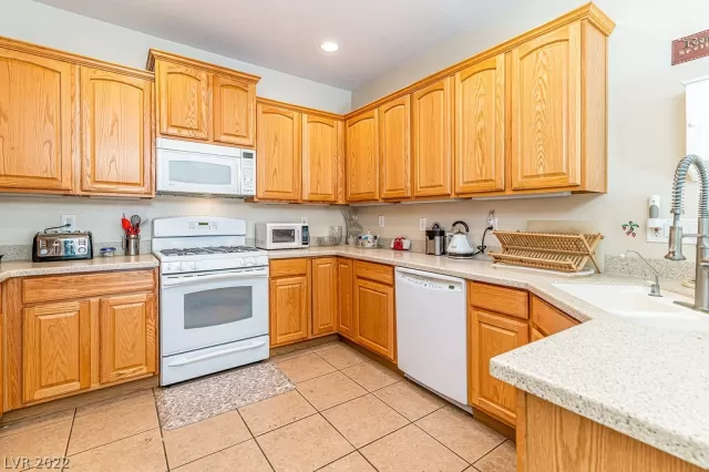 MLS: 2367023 Condo For Sale