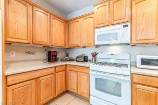 Photo #1: 2367023 Listing