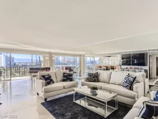 Photo #2: 2367045 Listing