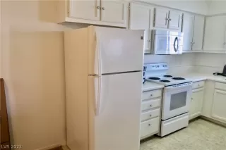 Photo #3: 2367047 Listing