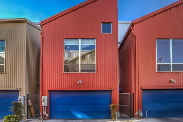 MLS: 2367049 Condo For Sale