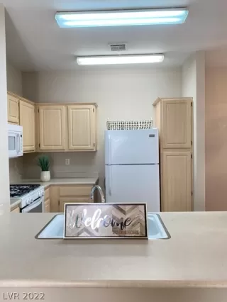 Photo #3: 2367060 Listing 