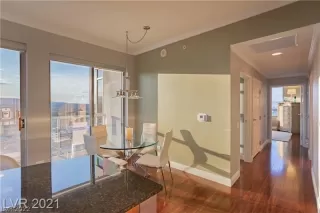 Photo #5: 2367100 Listing