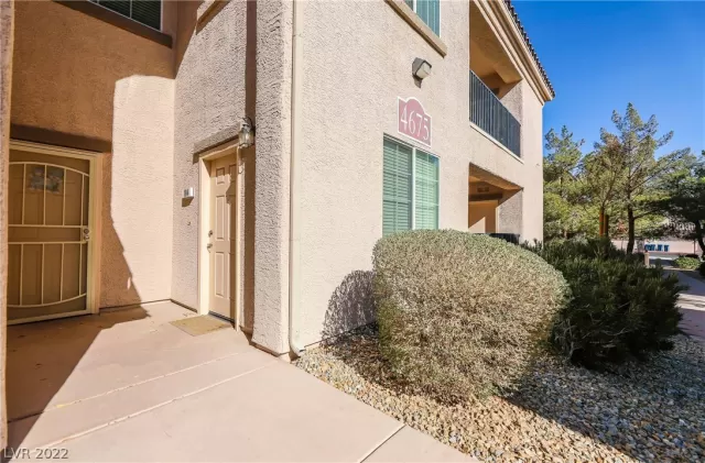 MLS: 2367123 Condo For Sale