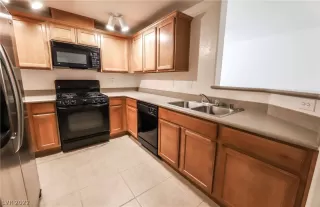 Photo #6: 2367123 Listing 