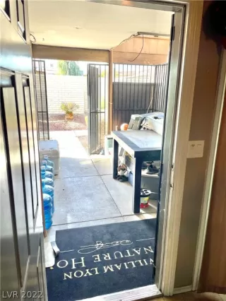 Photo #2: 2367129 Listing 