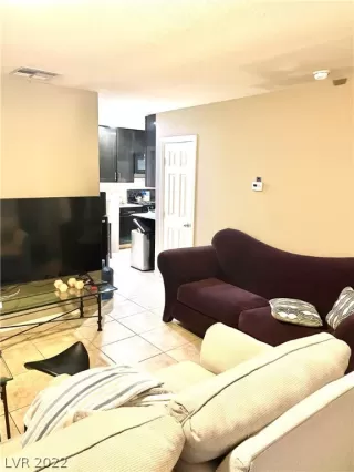 Photo #4: 2367129 Listing 