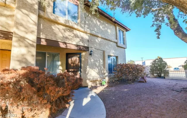 MLS: 2367134 Condo For Sale