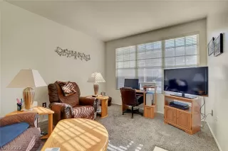 Photo #5: 2367148 Listing 