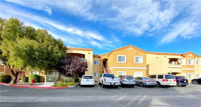 MLS: 2367166 Condo For Sale