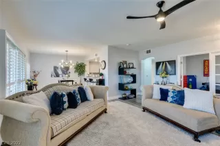 Photo #3: 2367204 Listing 