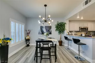 Photo #6: 2367204 Listing 