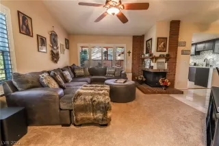 Photo #4: 2367207 Listing 