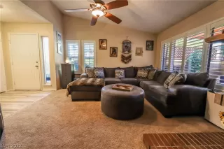 Photo #5: 2367207 Listing 