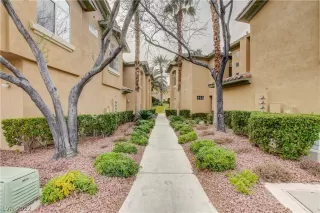 Photo #3: 2367214 Listing