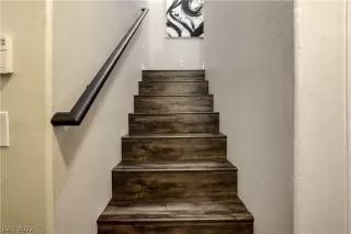 Photo #5: 2367214 Listing