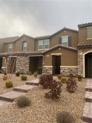 Photo #2: 2367230 Listing 