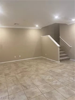 Photo #6: 2367230 Listing 