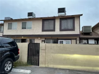 Photo #4: 2367245 Listing 