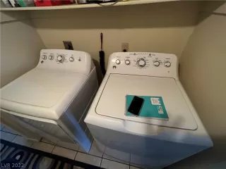 Photo #5: 2367245 Listing 