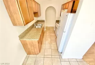 Photo #5: 2367248 Listing 