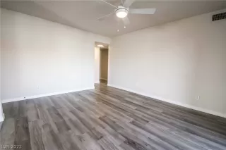 Photo #4: 2367277 Listing 