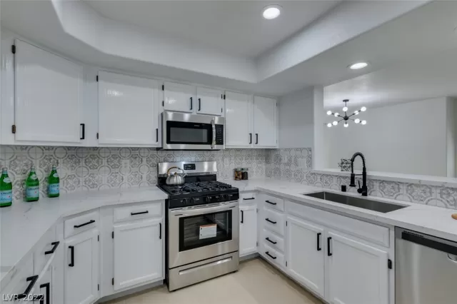 MLS: 2367281 Condo For Sale