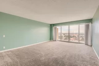 Photo #6: 2367282 Listing