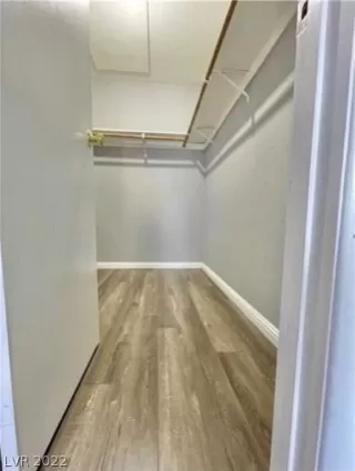 Photo #2: 2367289 Listing 