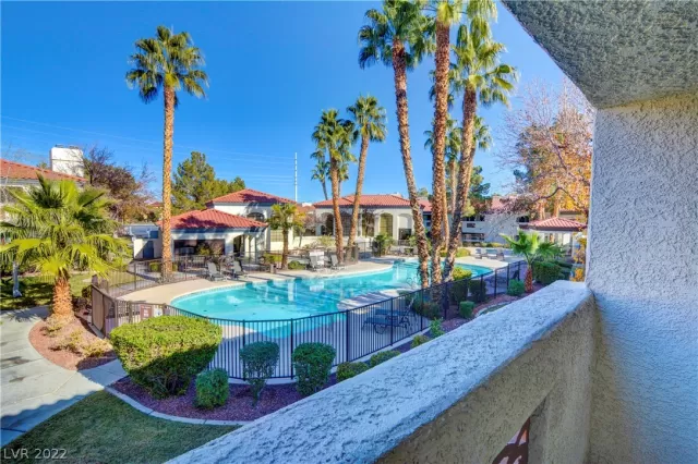 MLS: 2367290 Condo For Sale