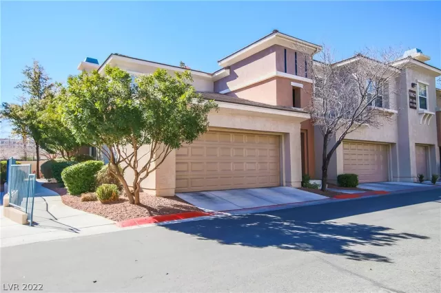 MLS: 2367301 Condo For Sale