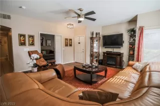 Photo #6: 2367301 Listing 