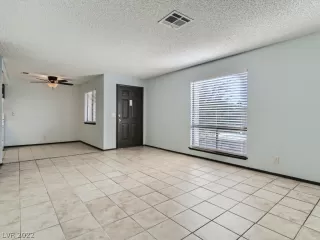 Photo #1: 2367324 Listing