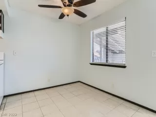 Photo #3: 2367324 Listing