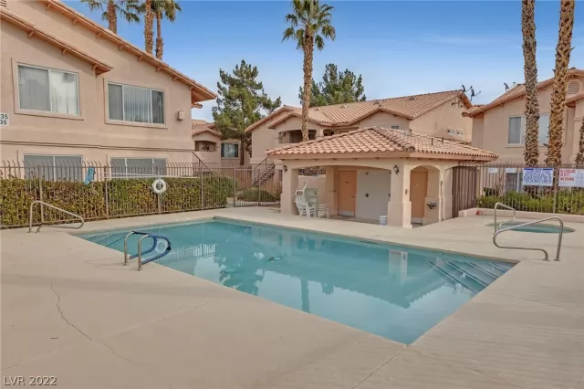 MLS: 2367414 Condo For Sale