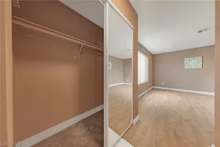 Photo #5: 2367414 Listing