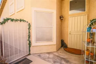 Photo #2: 2367445 Listing 