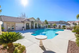 Photo #4: 2367445 Listing 