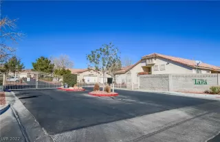 Photo #5: 2367445 Listing 