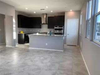 Photo #5: 2367454 Listing 