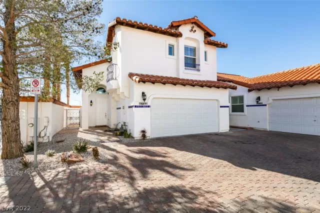 MLS: 2367457 Condo For Sale