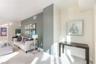 Photo #2: 2367468 Listing