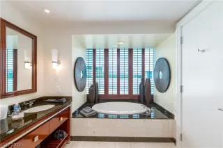 Photo #6: 2367468 Listing