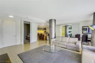 Photo #1: 2367474 Listing