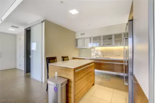 Photo #4: 2367474 Listing