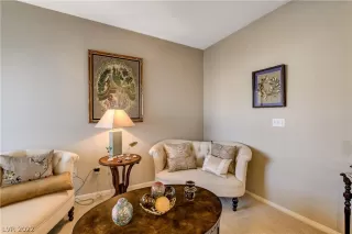 Photo #4: 2367488 Listing 