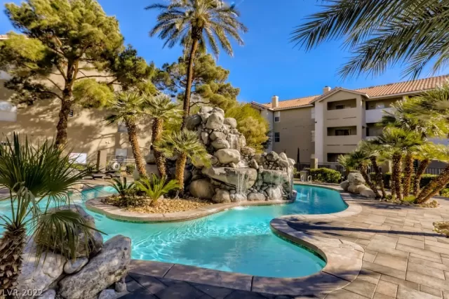 MLS: 2367491 Condo For Sale