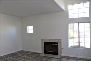 Photo #3: 2367496 Listing 