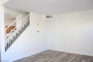 Photo #4: 2367496 Listing 