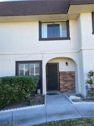 Photo #1: 2367518 Listing